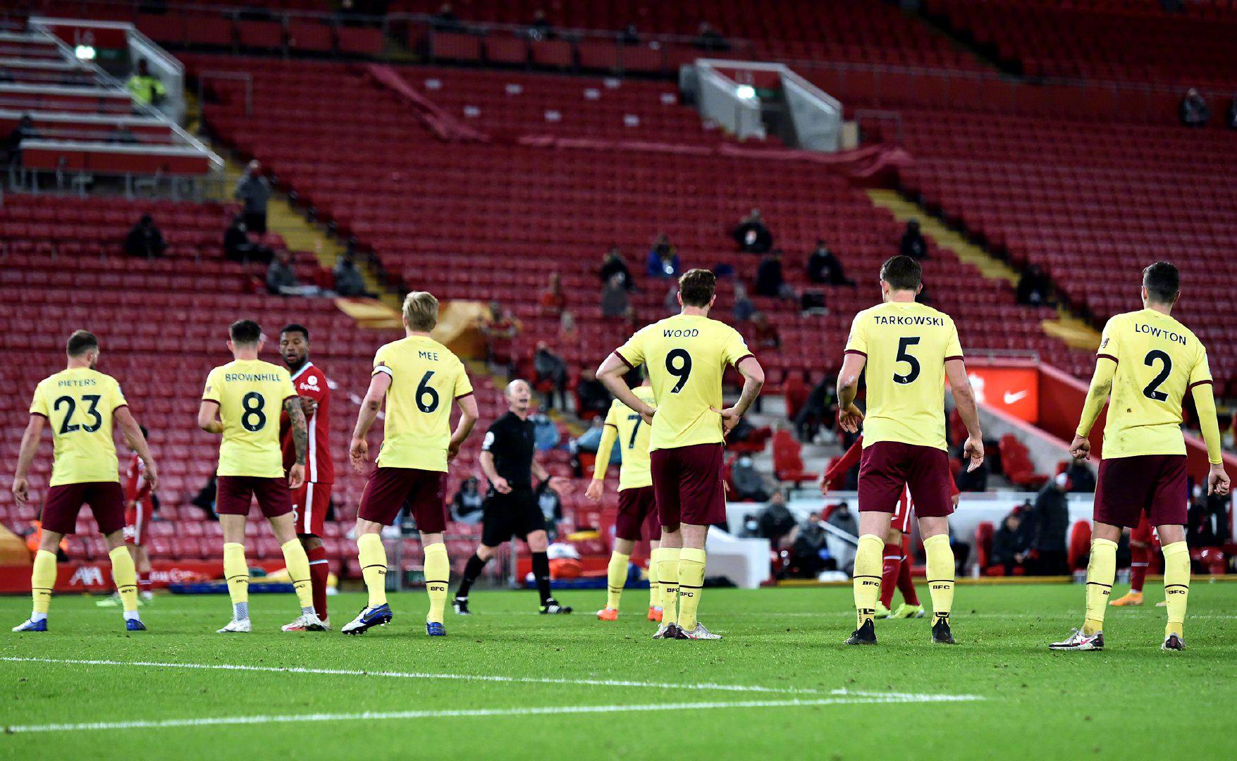 也能胜任左 也能胜任左